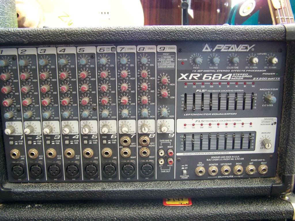 Peavey Powered Mixer Photo by ridgeclist3 Photobucket
